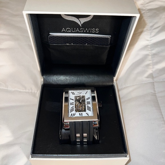 Aquaswiss Mens 44MM Stainless Steel & Silicone Strap Watch New Made in Switzerla - Picture 1 of 7